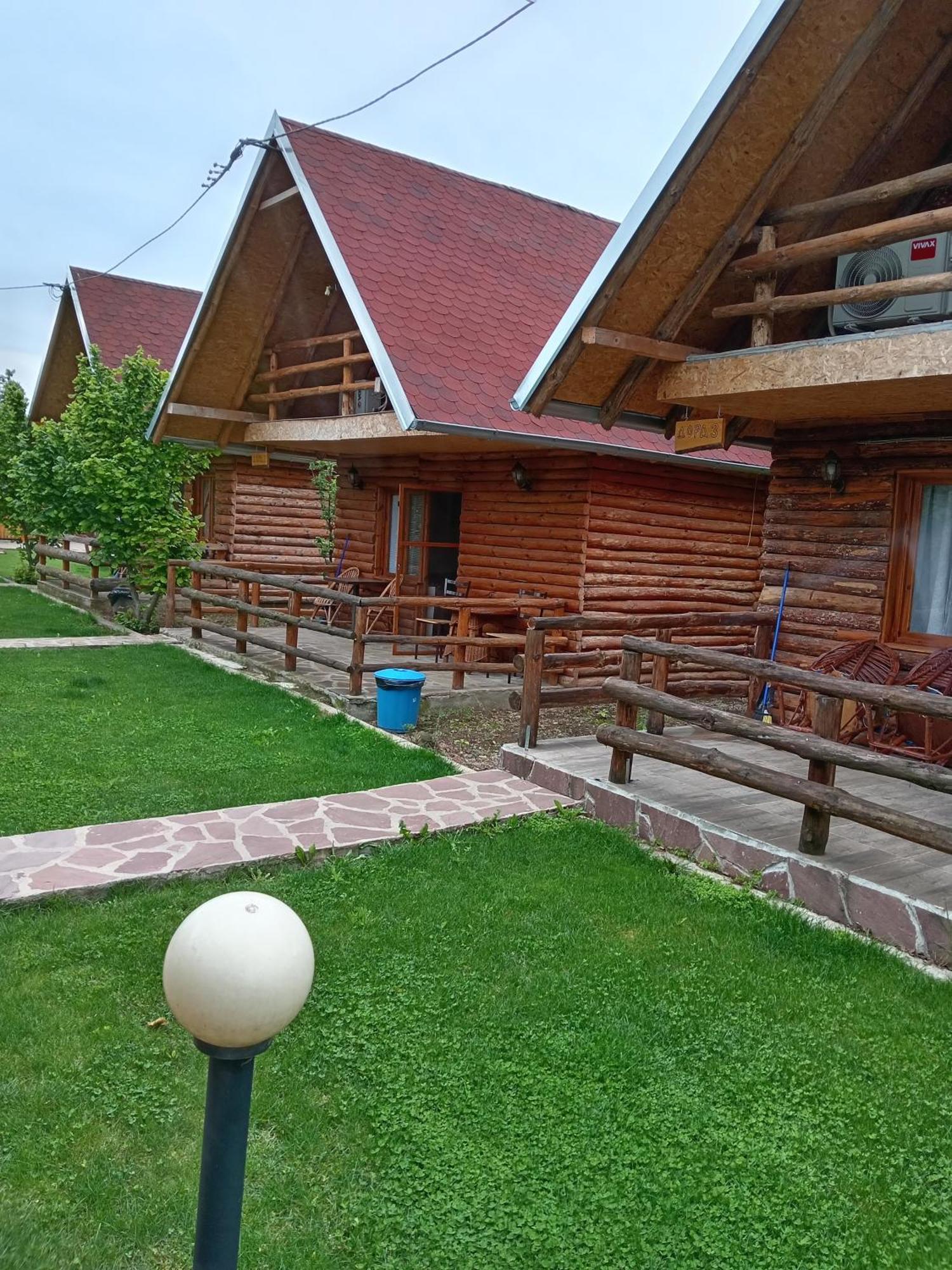 Vila Viktori 피로트 외부 사진